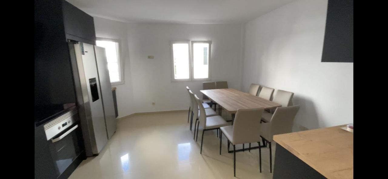 Estudio En Ribeira Ngoại thất bức ảnh
